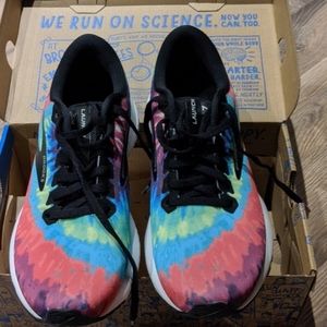 Brooks Lunch 7 Running Shoes - NEW